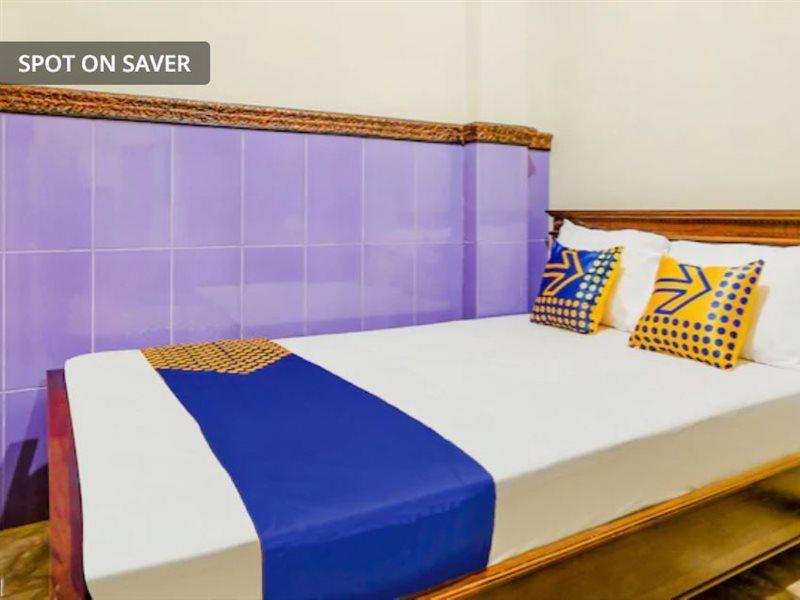 Spot On 1870 Graha Batu Mulia Hotel Buitenkant foto