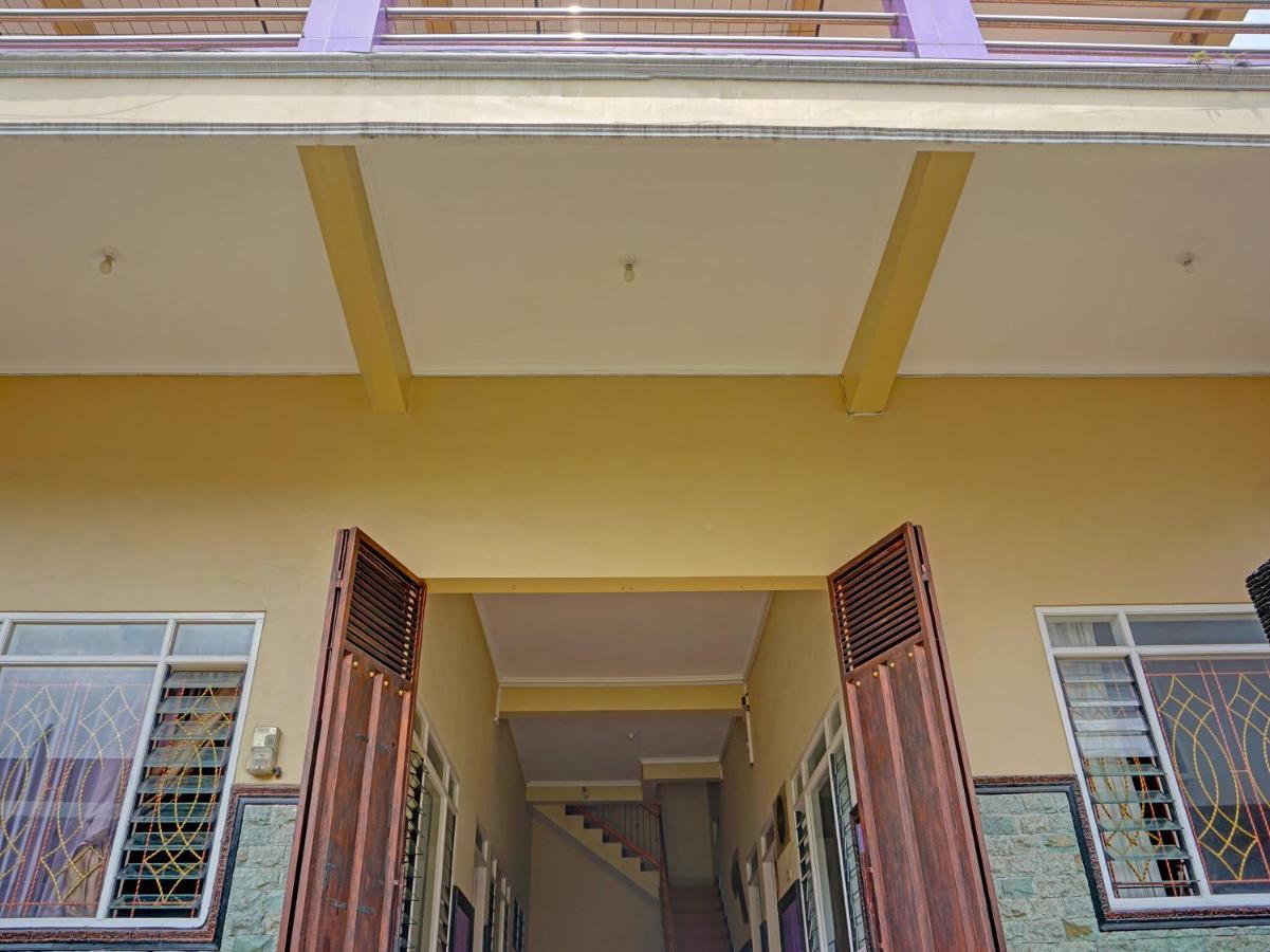 Spot On 1870 Graha Batu Mulia Hotel Buitenkant foto