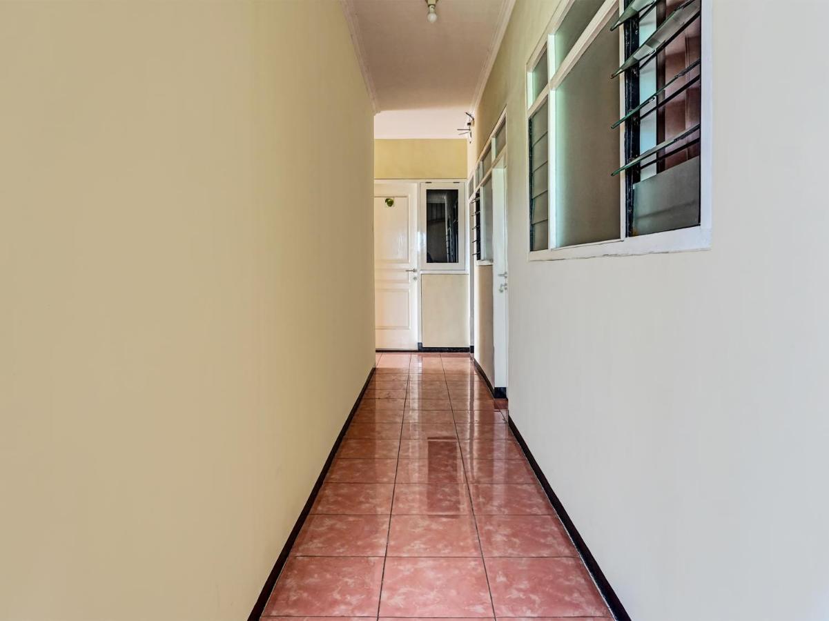 Spot On 1870 Graha Batu Mulia Hotel Buitenkant foto